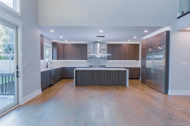 $1,999,999 | 80 Washington Boulevard, Commack, NY 11725