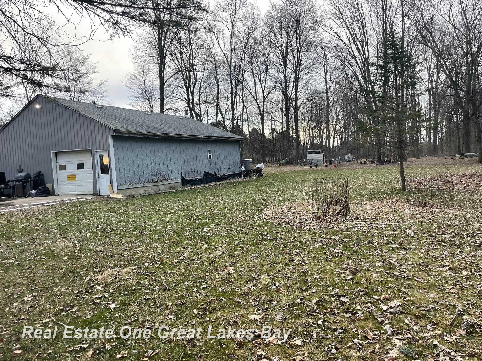 295 West Burns Line Road Melvin, MI 48454 - Photo 7 of 14