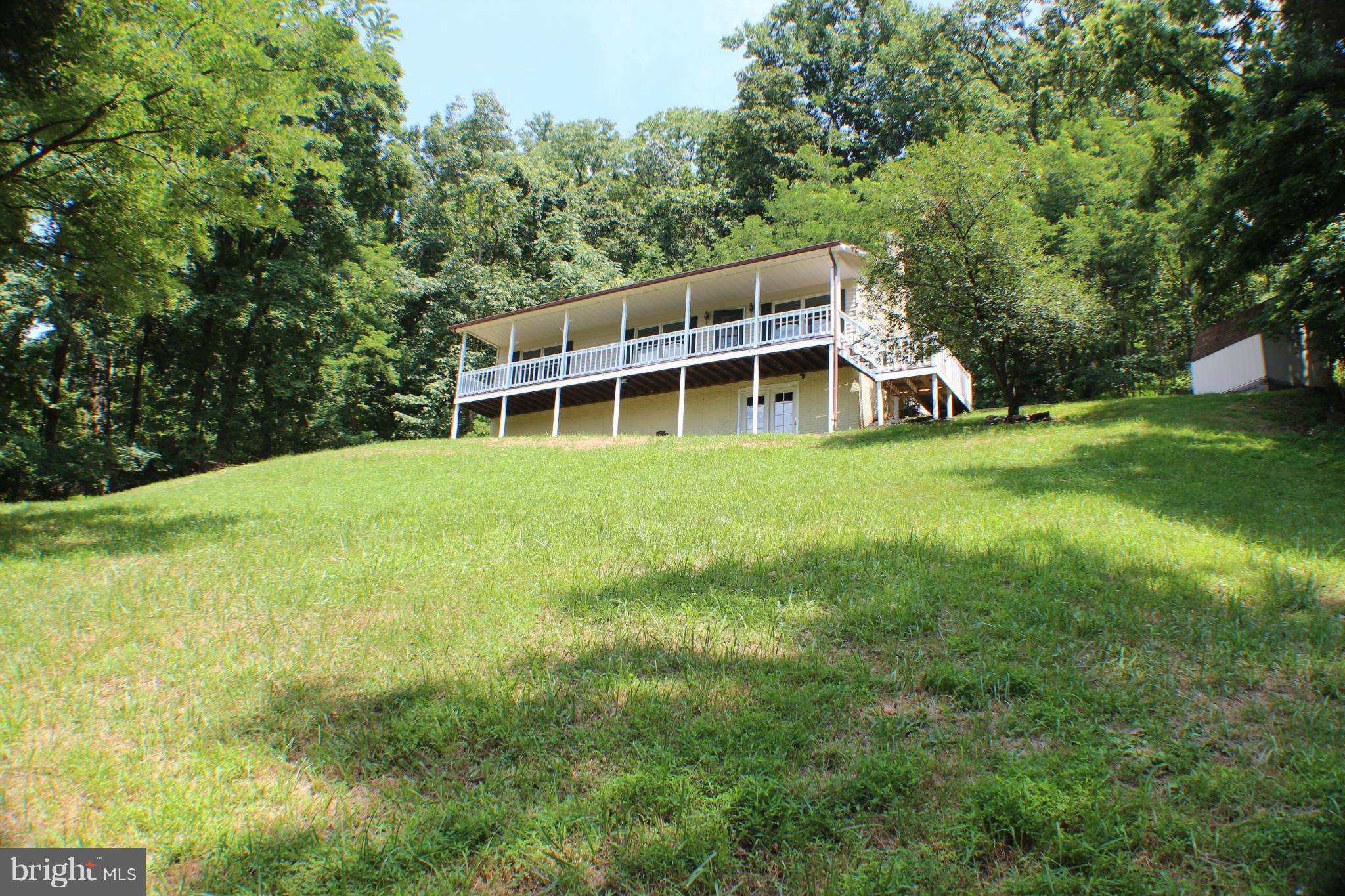111 Dragons Road Linden, VA 22642 - Photo 4 of 19 Exterior (Front)