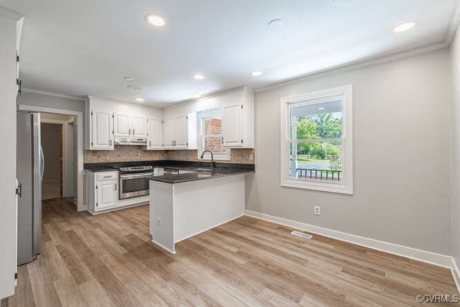 7018 West Quaker Road Disputanta, VA 23842 - Photo 5 of 42 Gallery Image 5