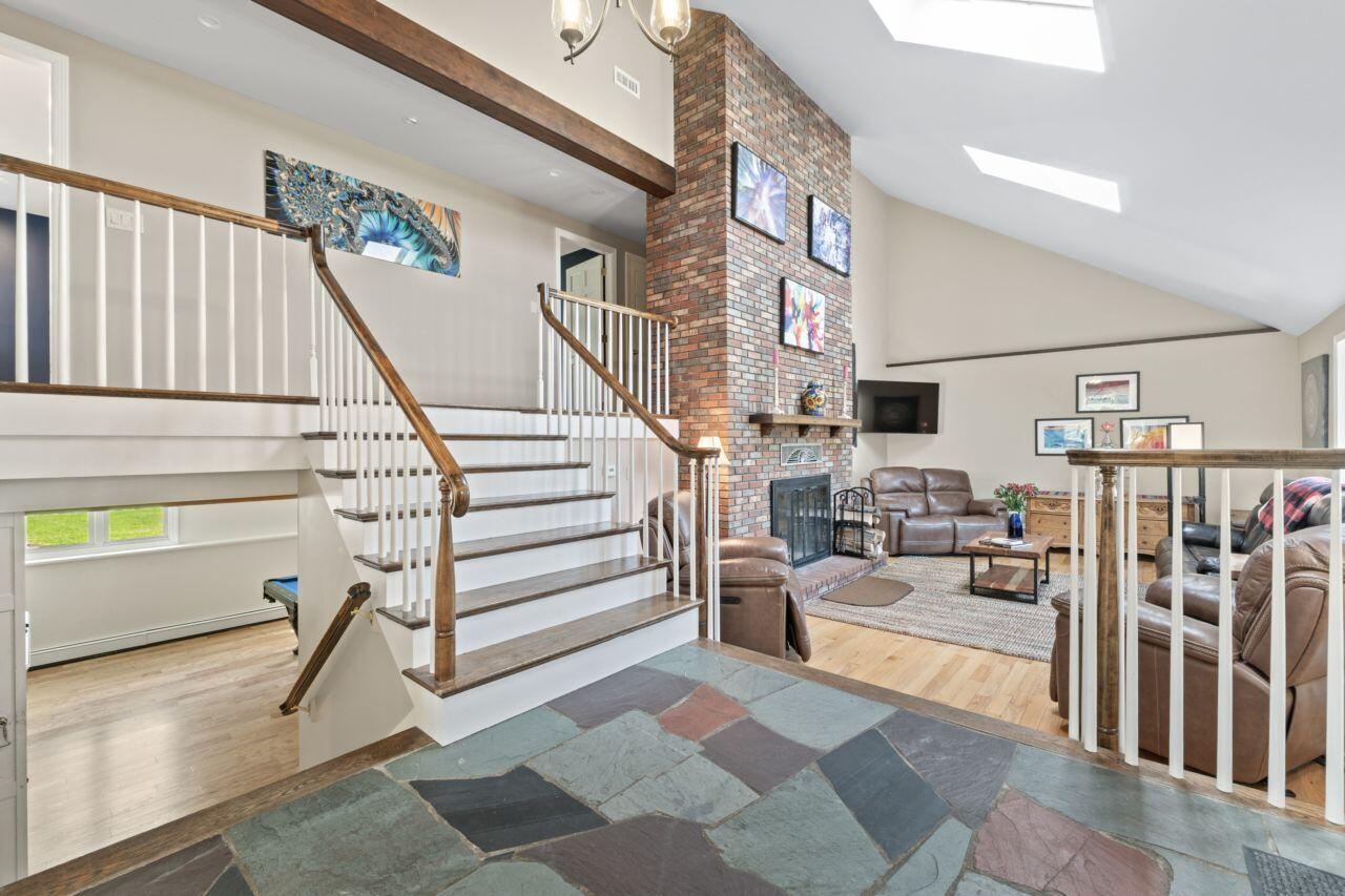 46 Casco Road Brunswick, ME 04011 - Photo 20 of 51 Foyer