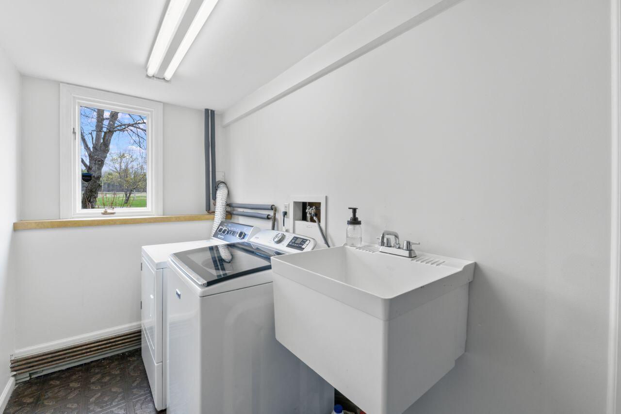 46 Casco Road Brunswick, ME 04011 - Photo 36 of 51 Laundry Room