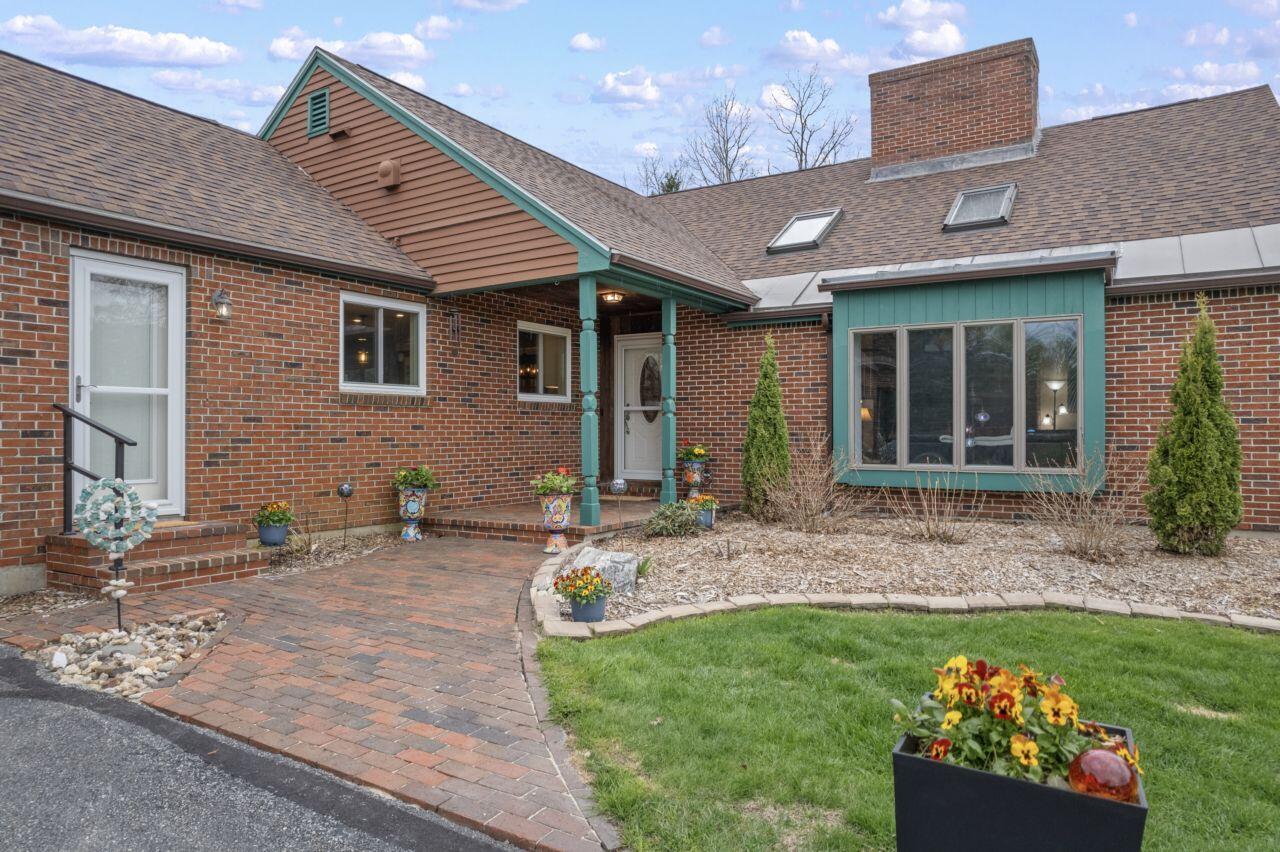 46 Casco Road Brunswick, ME 04011 - Photo 5 of 51 Front Door
