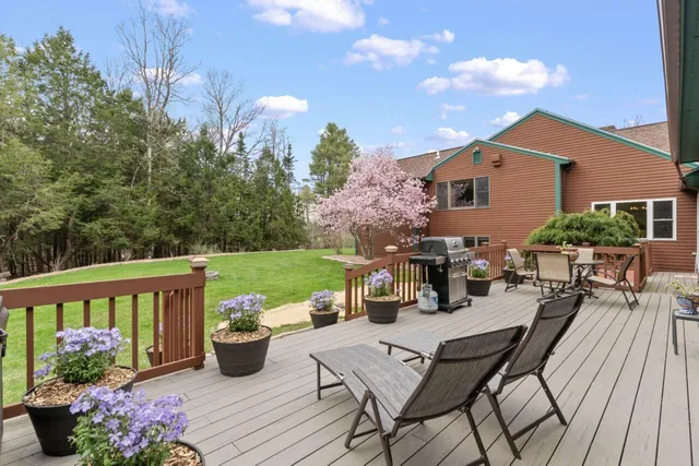 $2,000,000 | 46 Casco Road, Brunswick, ME 04011