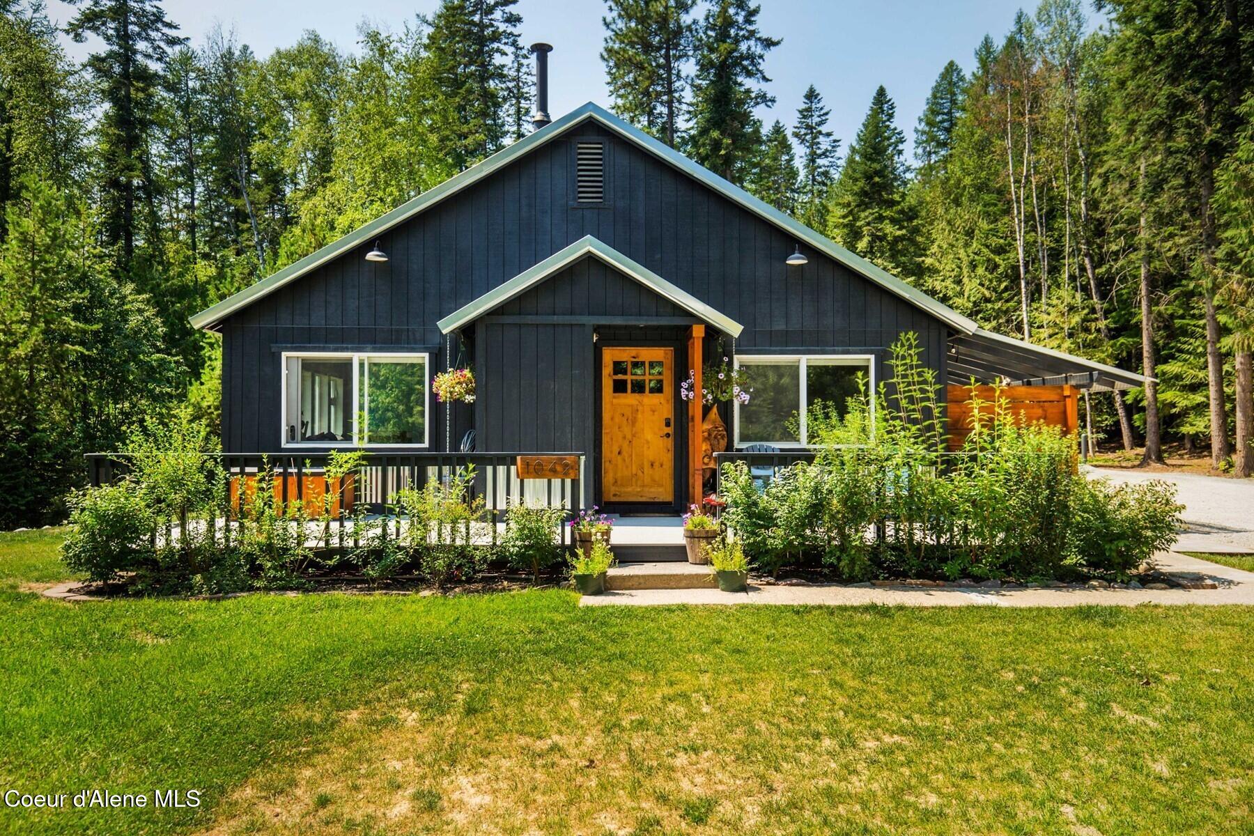 1042 North Wrenco Road Sandpoint, ID 83864 - Photo 31 of 41 New Exterior Paint, Doors, more