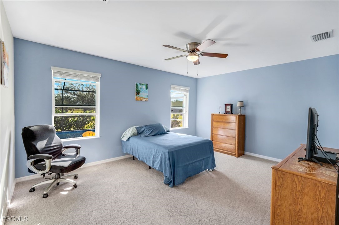 566 Corrientes Circle Punta Gorda, FL 33983 - Photo 22 of 36 a living room with furniture