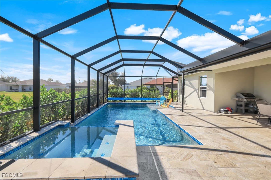 566 Corrientes Circle Punta Gorda, FL 33983 - Photo 31 of 36 a sitting area with view of living room