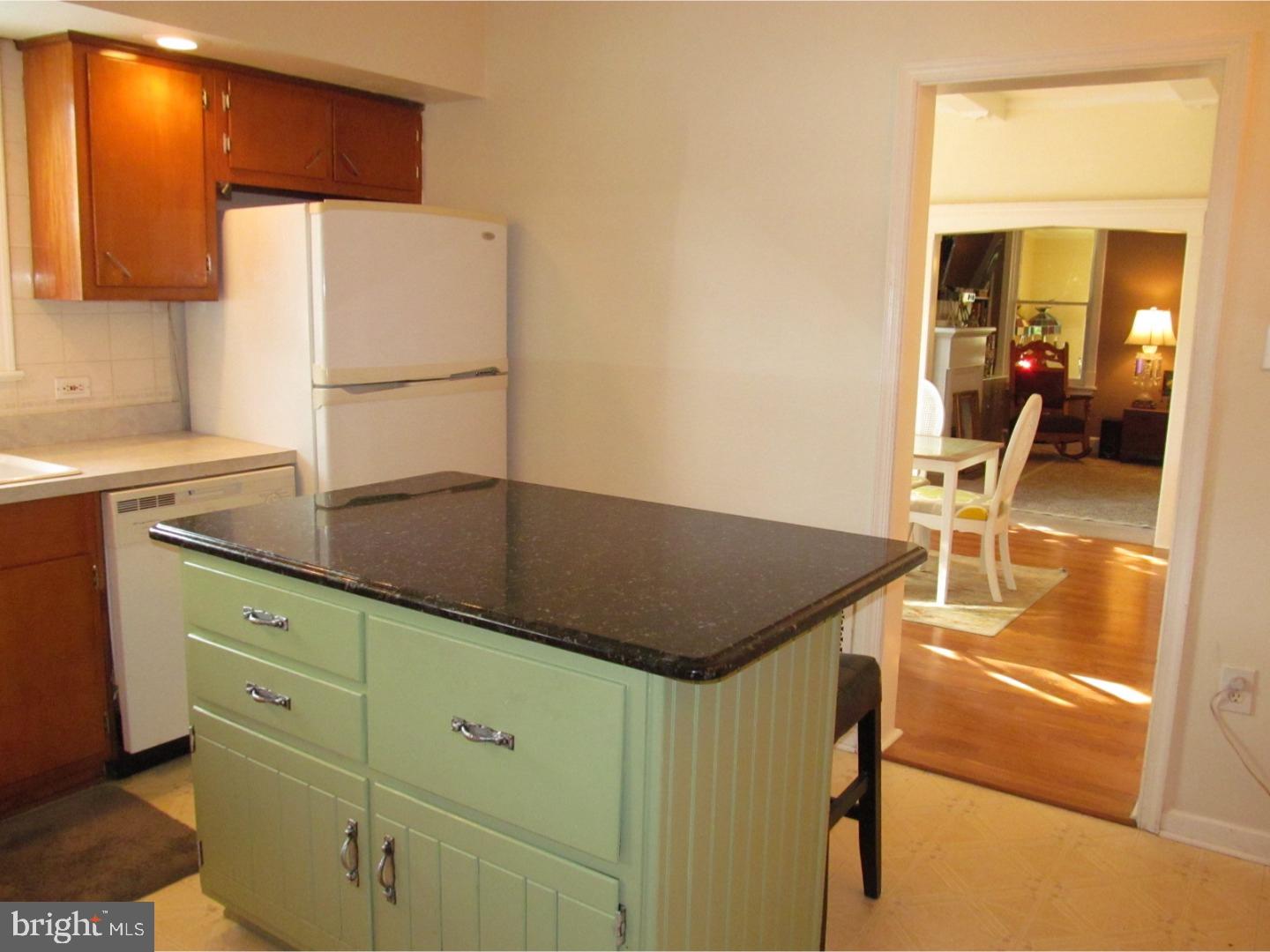 204 West Providence Road Aldan, PA 19018 - Photo 12 of 25 Kitchen
