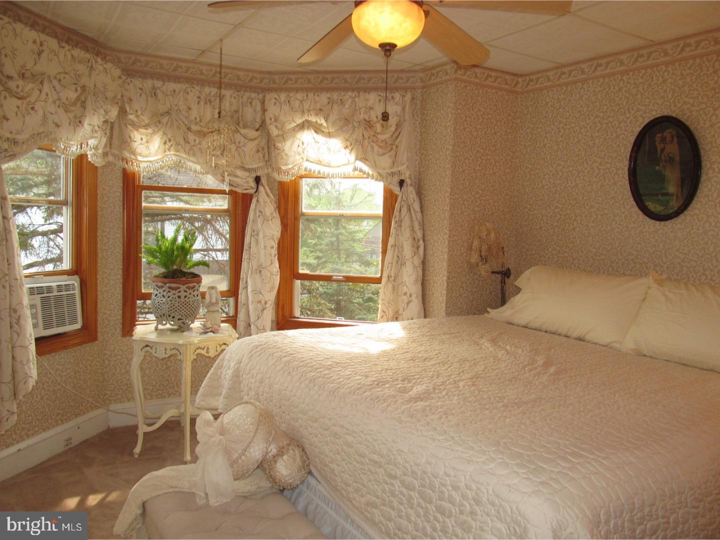 204 West Providence Road Aldan, PA 19018 - Photo 15 of 25 Master Bedroom