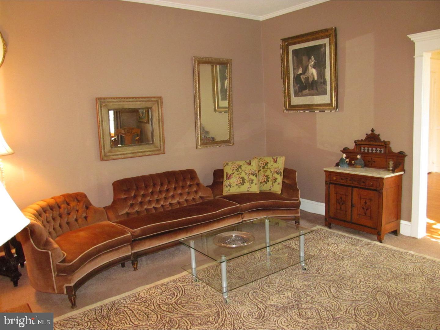 204 West Providence Road Aldan, PA 19018 - Photo 3 of 25 Living Room