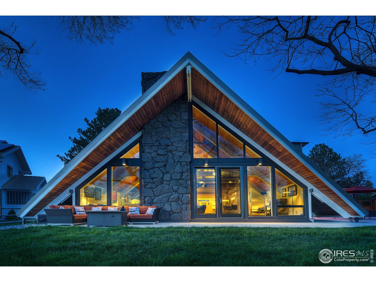 7006 Roaring Fork Trail Boulder, CO 80301 - Photo 4 of 40 a view of house with backyard