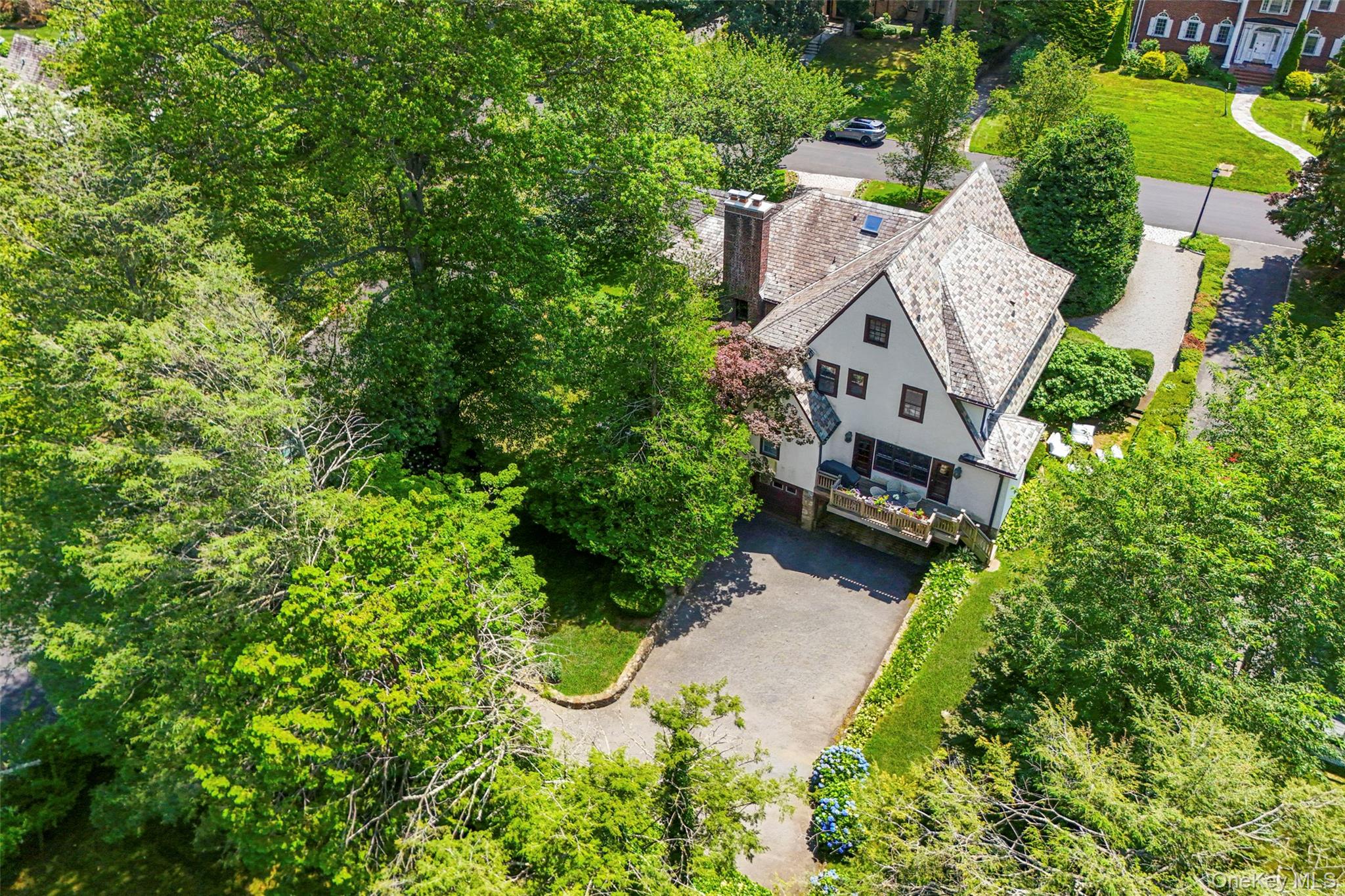 260 Overlook Road New Rochelle, NY 10804 - Photo 42 of 48 Gallery Image 42