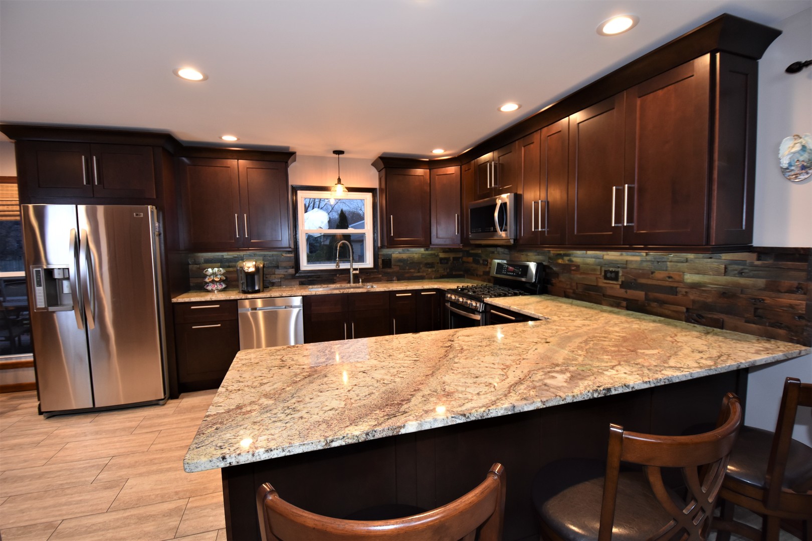 S061 Beverly Street Wheaton, IL 60187 - Photo 3 of 17