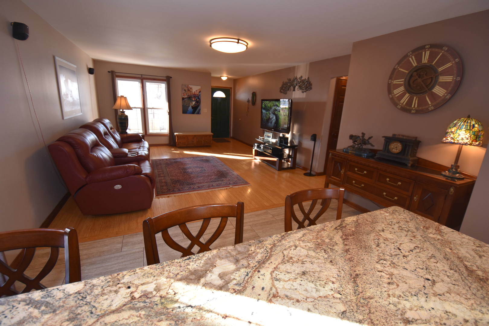 S061 Beverly Street Wheaton, IL 60187 - Photo 4 of 17