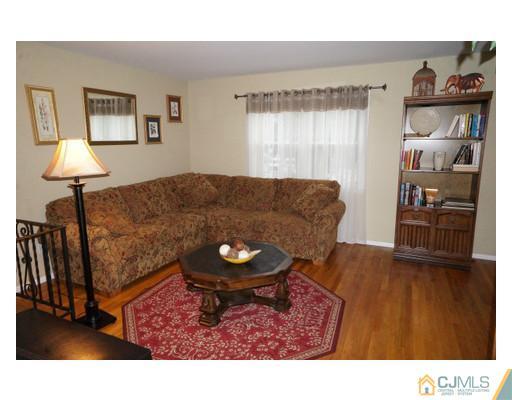 52 Foley Avenue Edison, NJ 08820 - Photo 13 of 19 Gallery Image 13