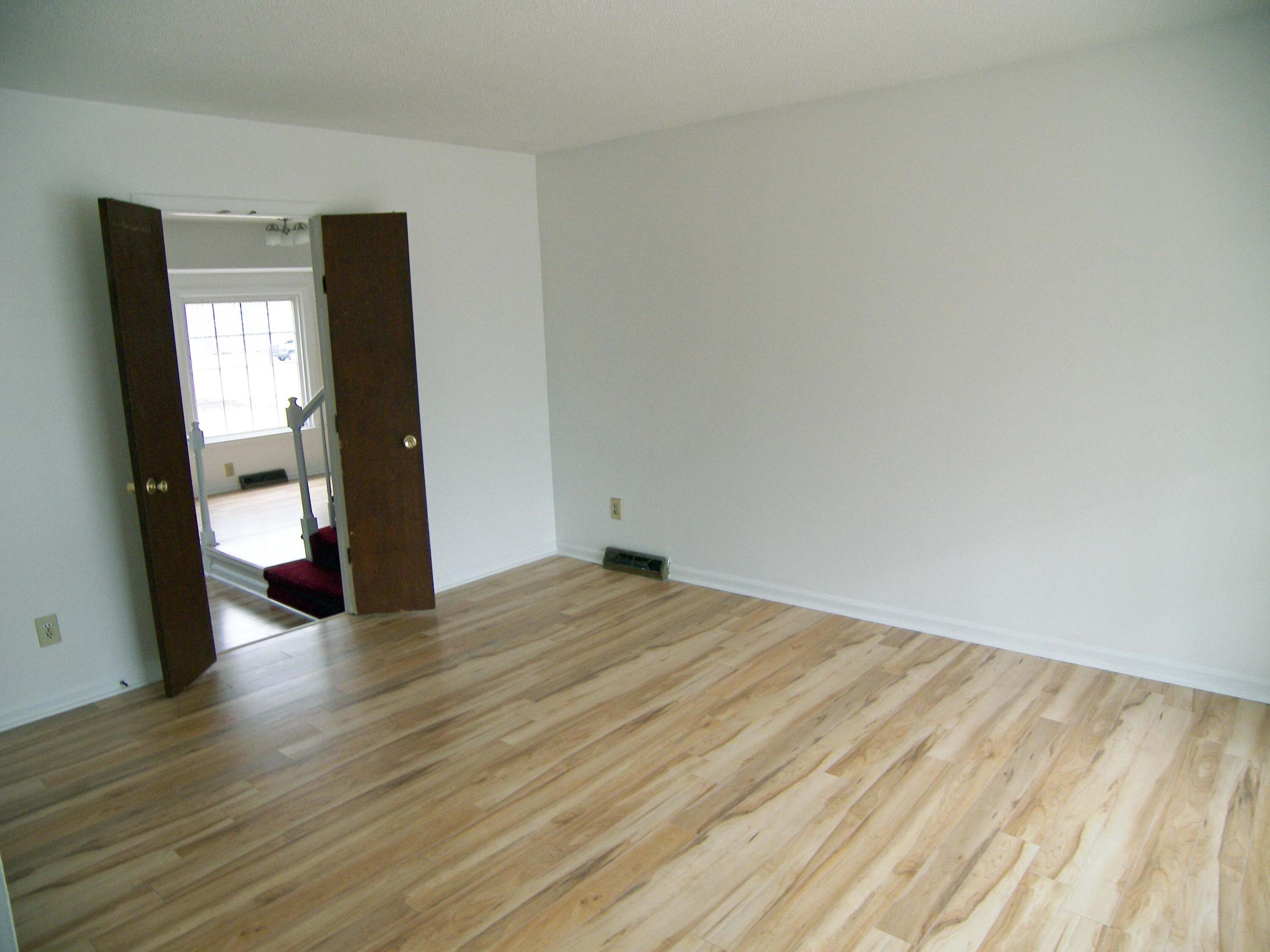 9 Pequannock Road Goose Creek, SC 29445 - Photo 3 of 16 Dining Room