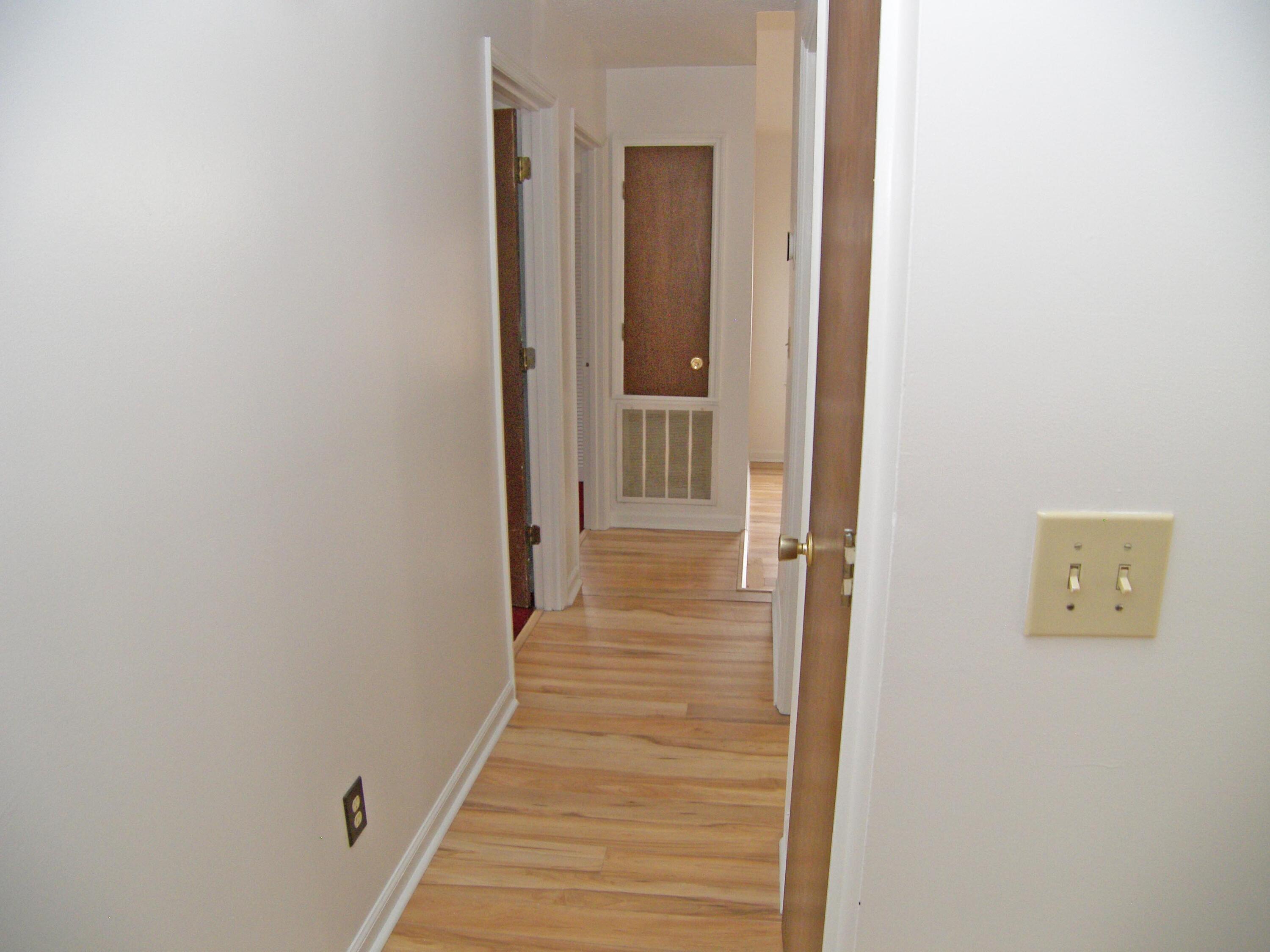 9 Pequannock Road Goose Creek, SC 29445 - Photo 4 of 16 Hall Way