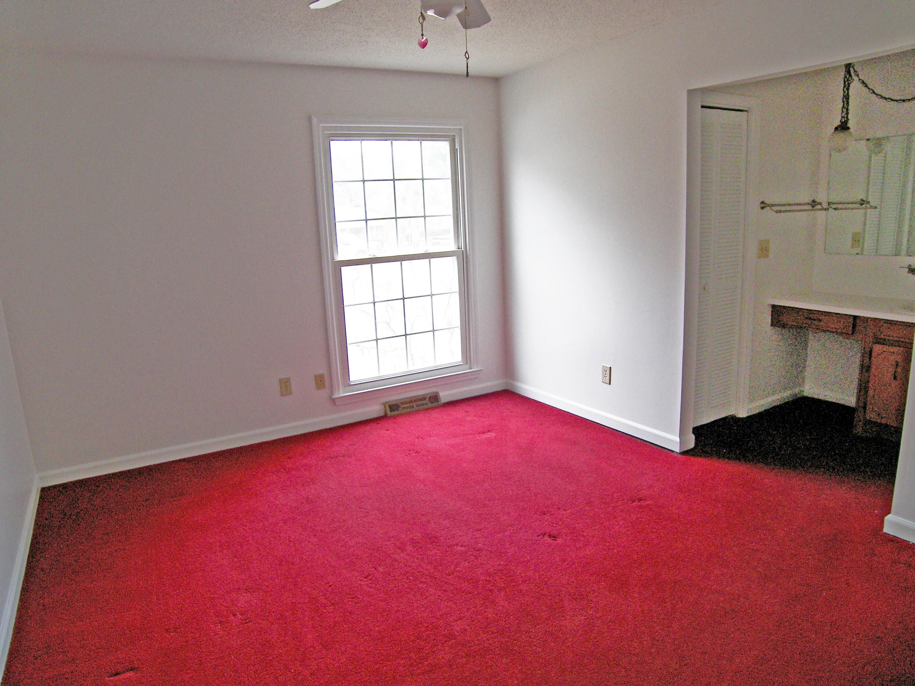 9 Pequannock Road Goose Creek, SC 29445 - Photo 6 of 16 Master Bedroom