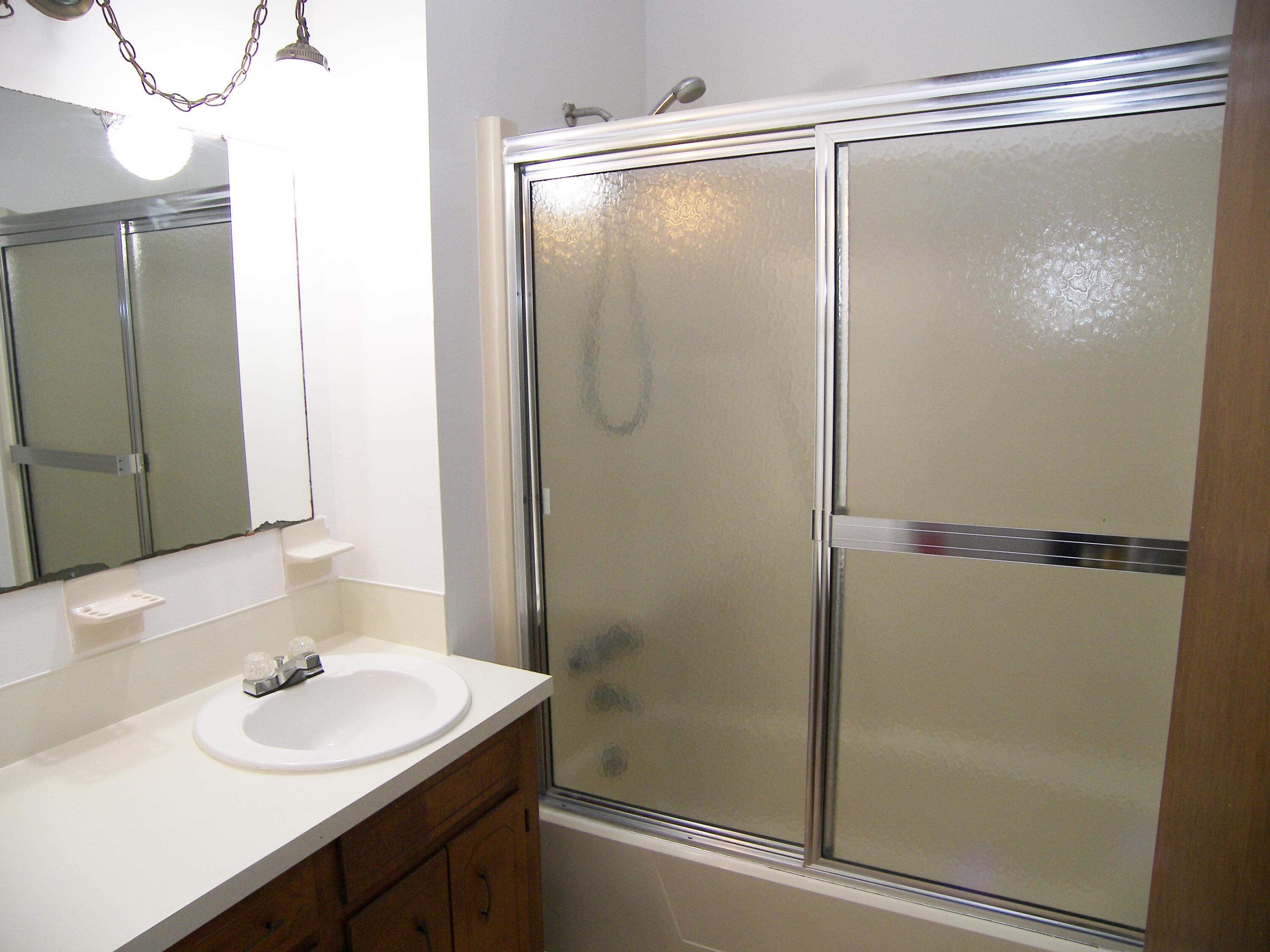 9 Pequannock Road Goose Creek, SC 29445 - Photo 10 of 16 Hall Bath