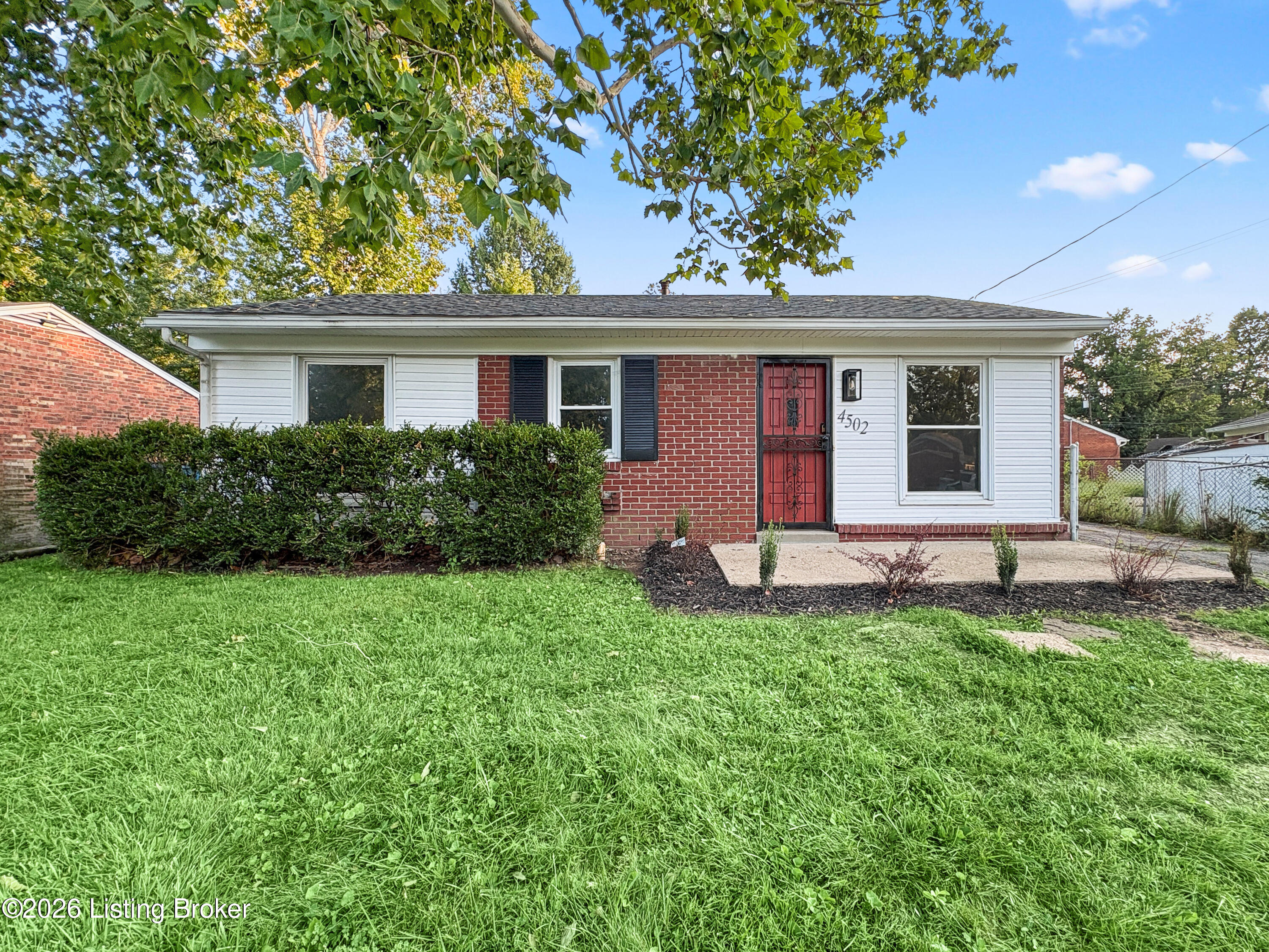 4502 Balaton Drive Louisville, KY 40219 - Photo 3 of 40 4