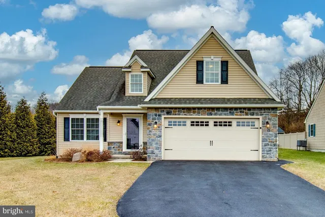 $425,000 | 201 Abbey Lane, Narvon, PA 17555