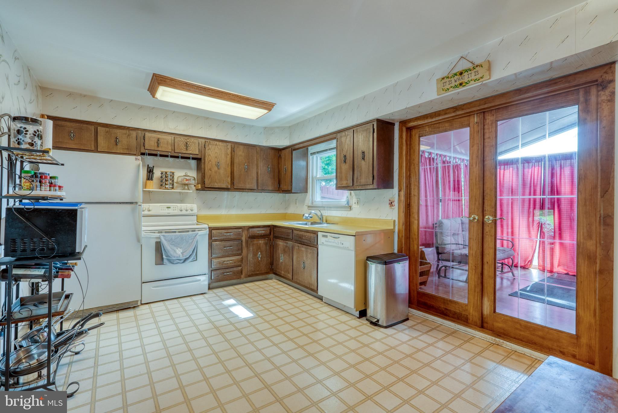 5217 Bay Road, Unit N Bensalem, PA 19020 - Photo 24 of 48 Kitchen
