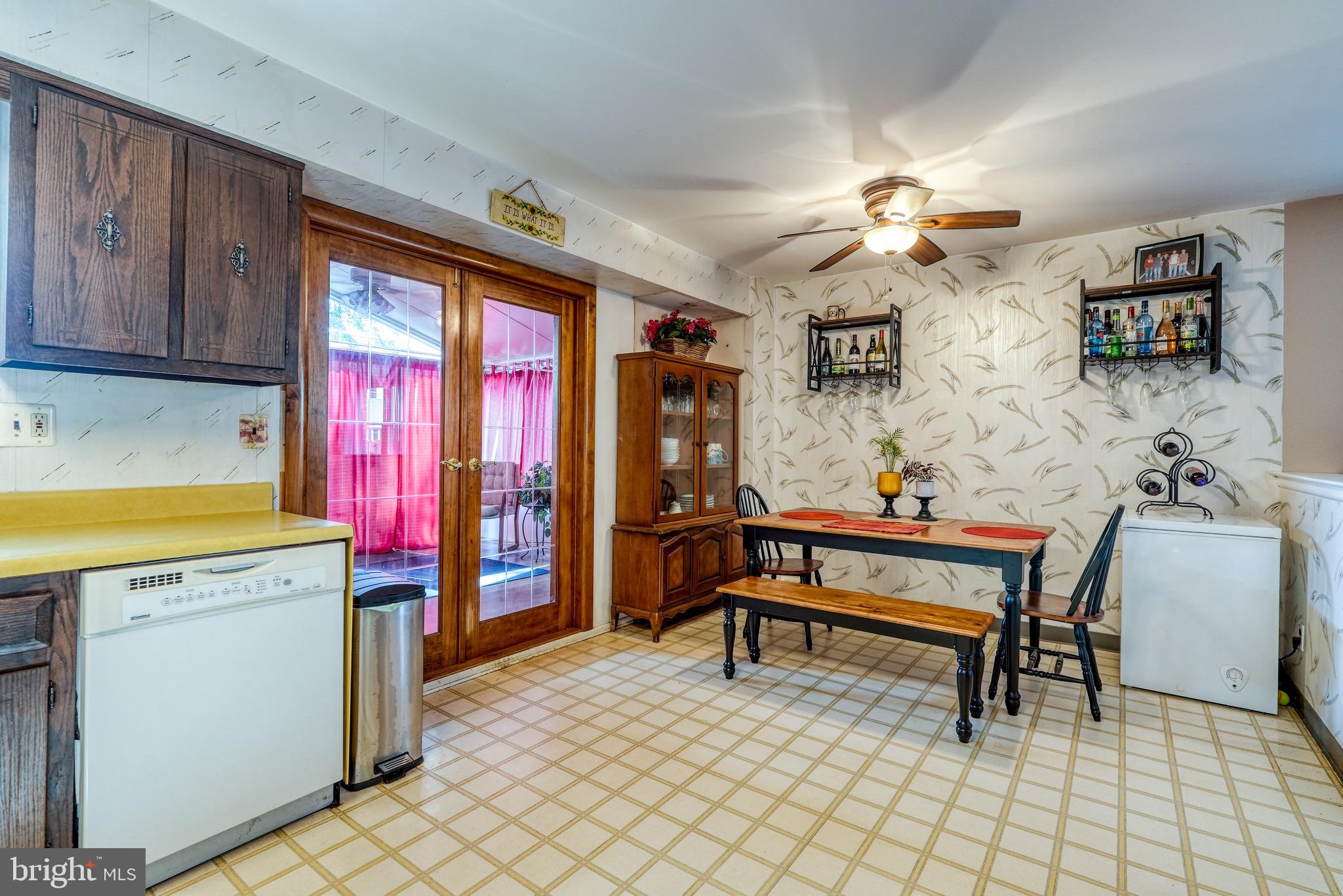 5217 Bay Road, Unit N Bensalem, PA 19020 - Photo 25 of 48 Eat in Kitchen