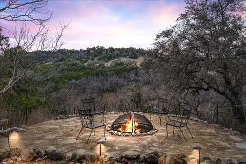 $1,999,000 | 2808-2804 Fall Creek Estates Drive, Spicewood, TX 78669