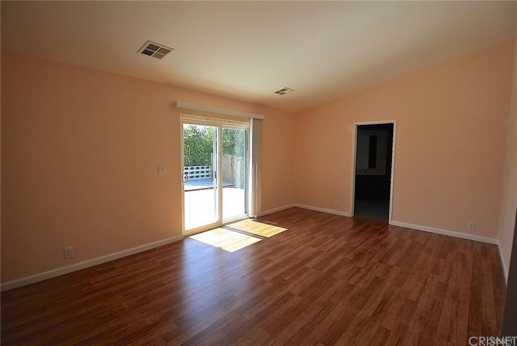 3553 Elm Drive Calabasas, CA 91302 - Photo 8 of 17 Master Bedroom (with private access to backyard with Mountain views)