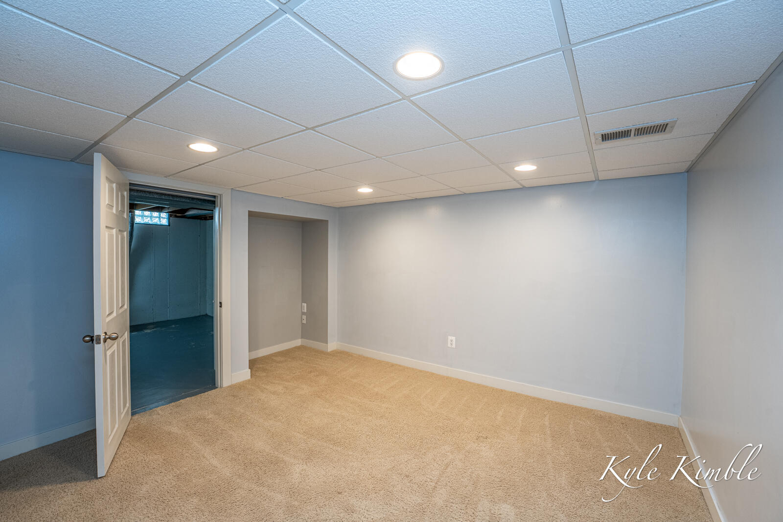 4569 Moffett Road Northwest, Unit 97 Comstock Park, MI 49321 - Photo 13 of 28 4569 Moffett-09
