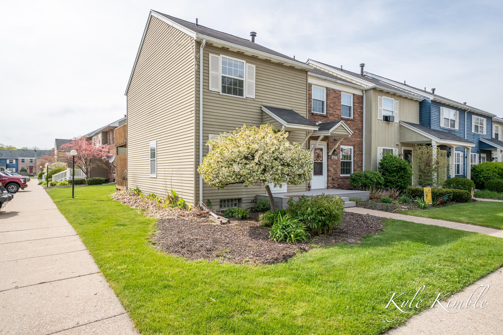 4569 Moffett Road Northwest, Unit 97 Comstock Park, MI 49321 - Photo 2 of 28 4569 Moffett-21