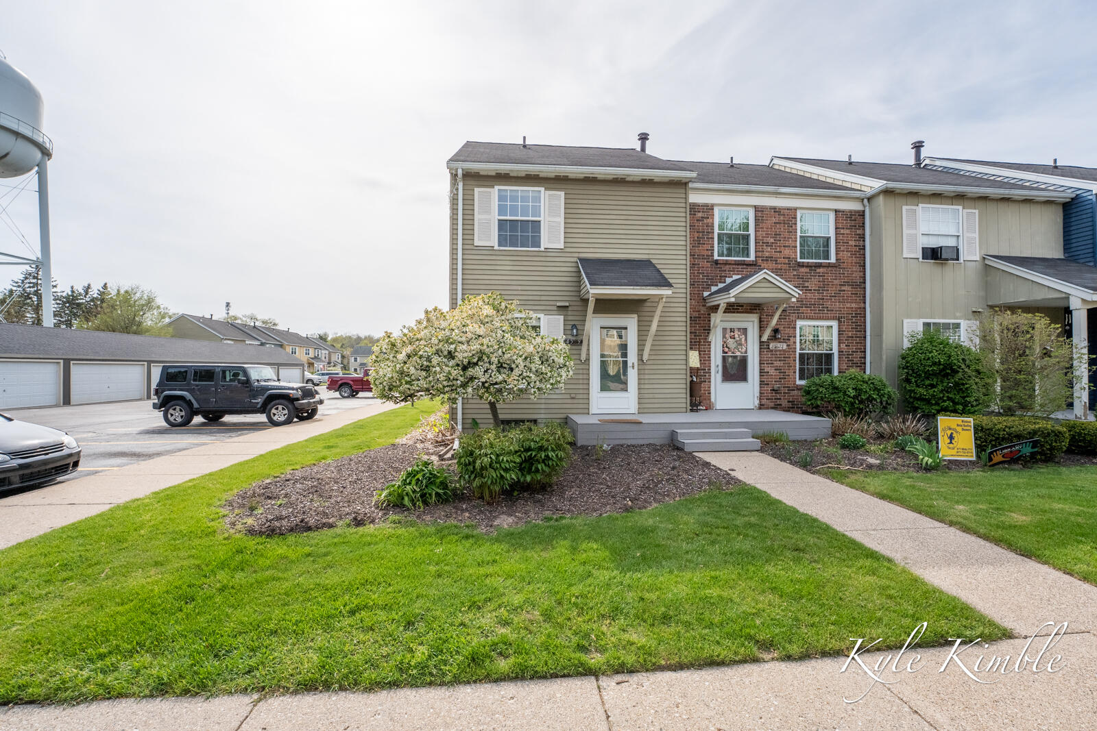 4569 Moffett Road Northwest, Unit 97 Comstock Park, MI 49321 - Photo 3 of 28 4569 Moffett-23