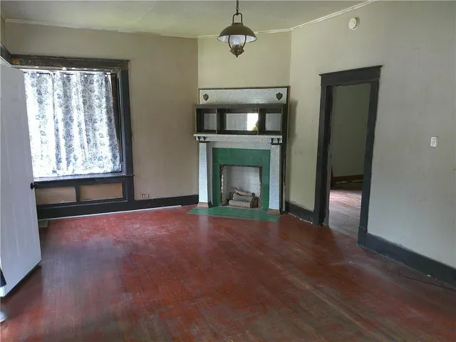 $12,000 | 1200 West Myrtle Street, Independence, KS 67301