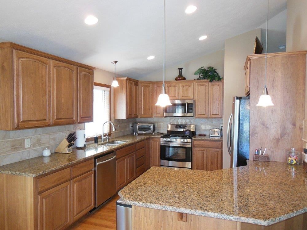 319 Parker Court Colbert, WA 99005 - Photo 3 of 20 Gallery Image 3