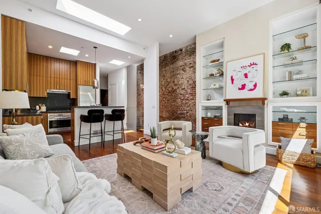 $1,395,000 | 25 Hotaling Place, Unit C, San Francisco, CA 94111