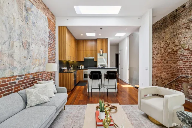 $1,395,000 | 25 Hotaling Place, Unit C, San Francisco, CA 94111