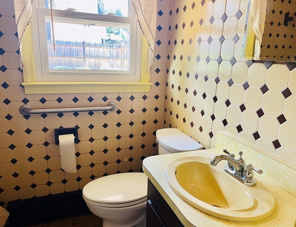 6 McDevitt Road Randolph, MA 02368 - Photo 16 of 21