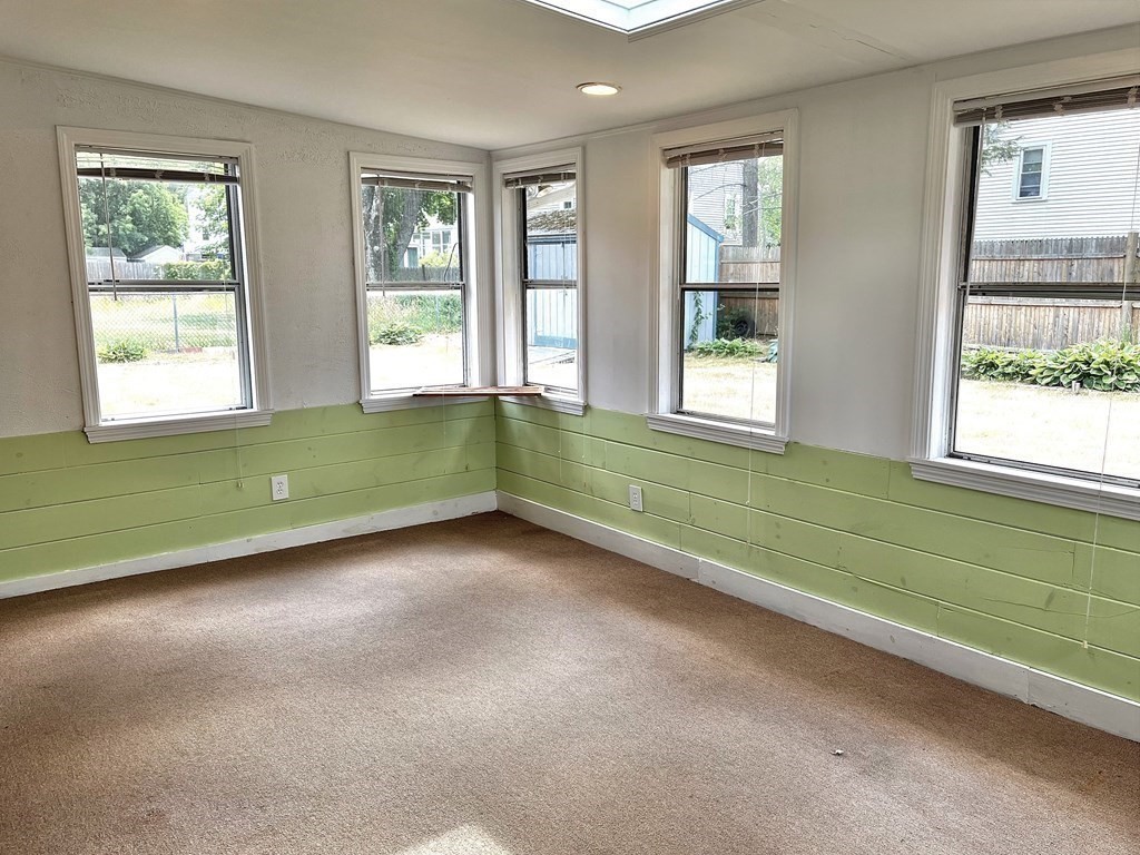 6 McDevitt Road Randolph, MA 02368 - Photo 18 of 21