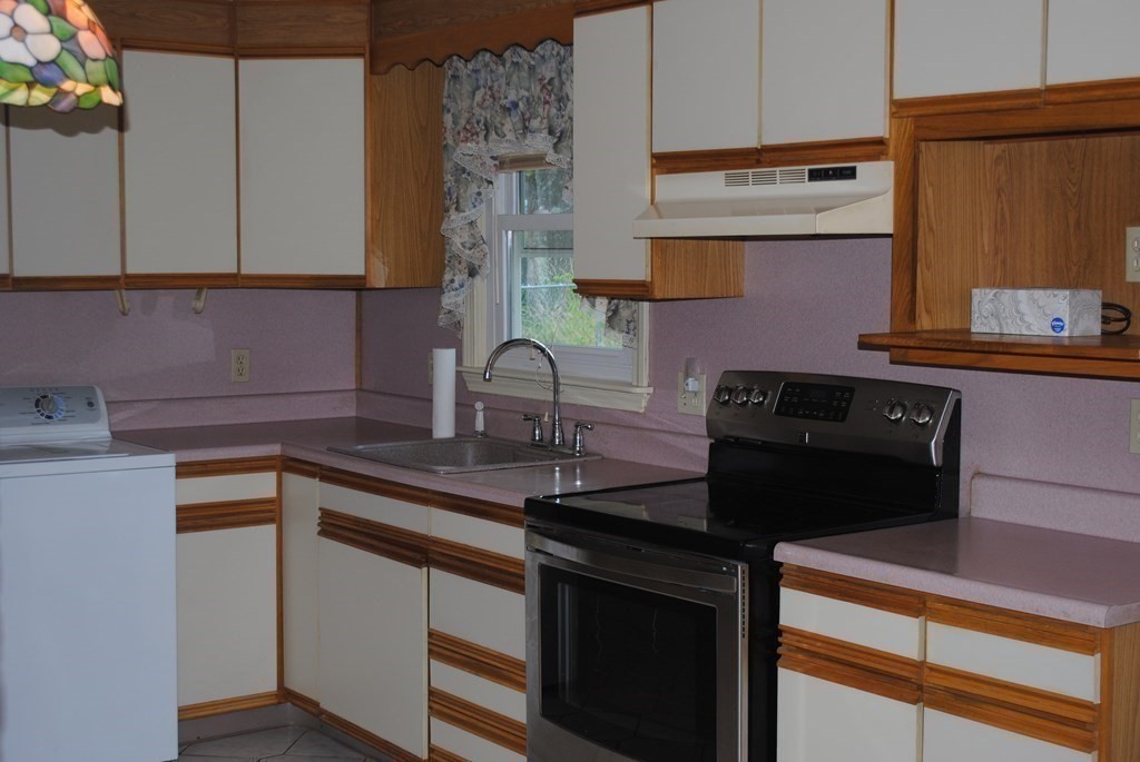 6 McDevitt Road Randolph, MA 02368 - Photo 7 of 21