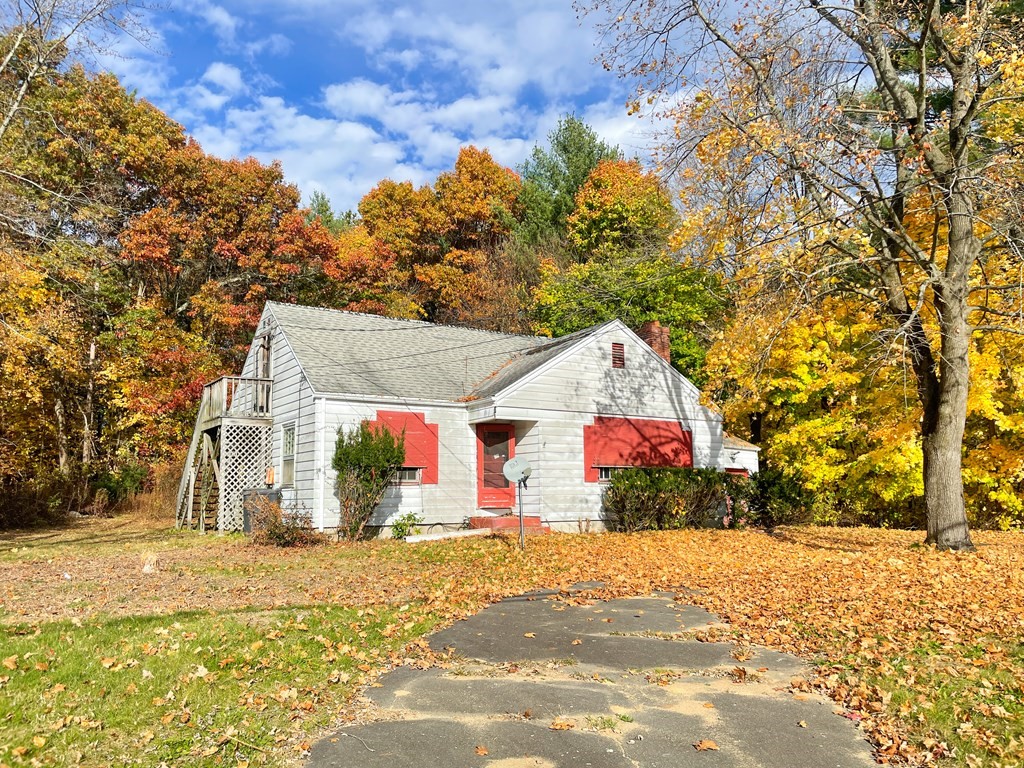 456 N Road Westfield, MA 01085 - Photo 1 of 12