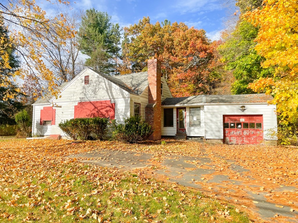 456 N Road Westfield, MA 01085 - Photo 4 of 12