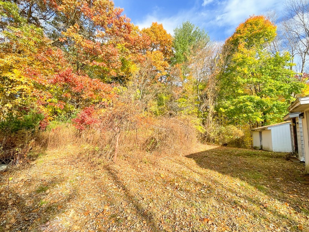 456 N Road Westfield, MA 01085 - Photo 6 of 12