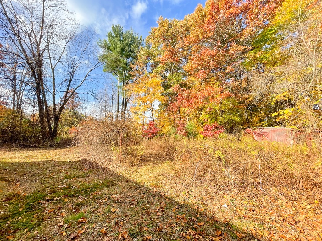 456 N Road Westfield, MA 01085 - Photo 7 of 12