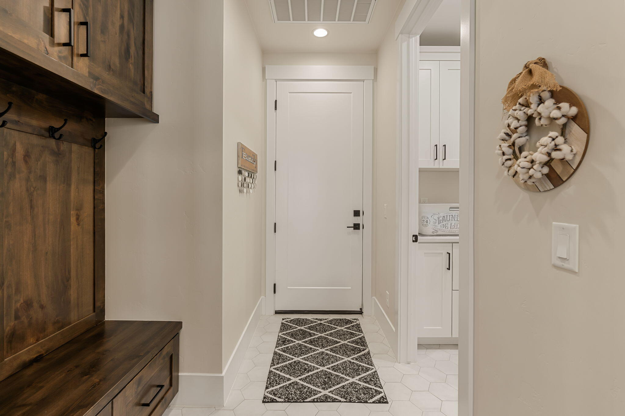 2952 East Yavin Way St. George, UT 84790 - Photo 27 of 39 Mud Room