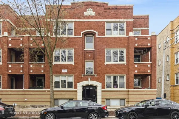 $2,950 | 2108 North Spaulding Avenue, Unit 4, Chicago, IL 60647