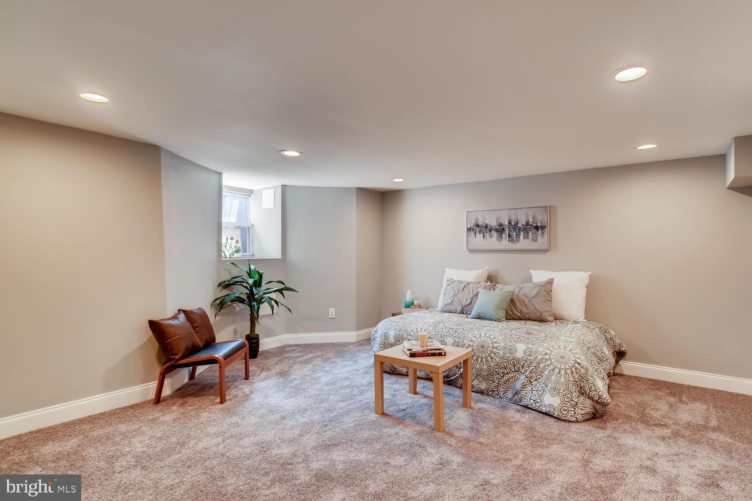 4050 Hillen Road Baltimore, MD 21218 - Photo 21 of 27 Basement Master Bedroom
