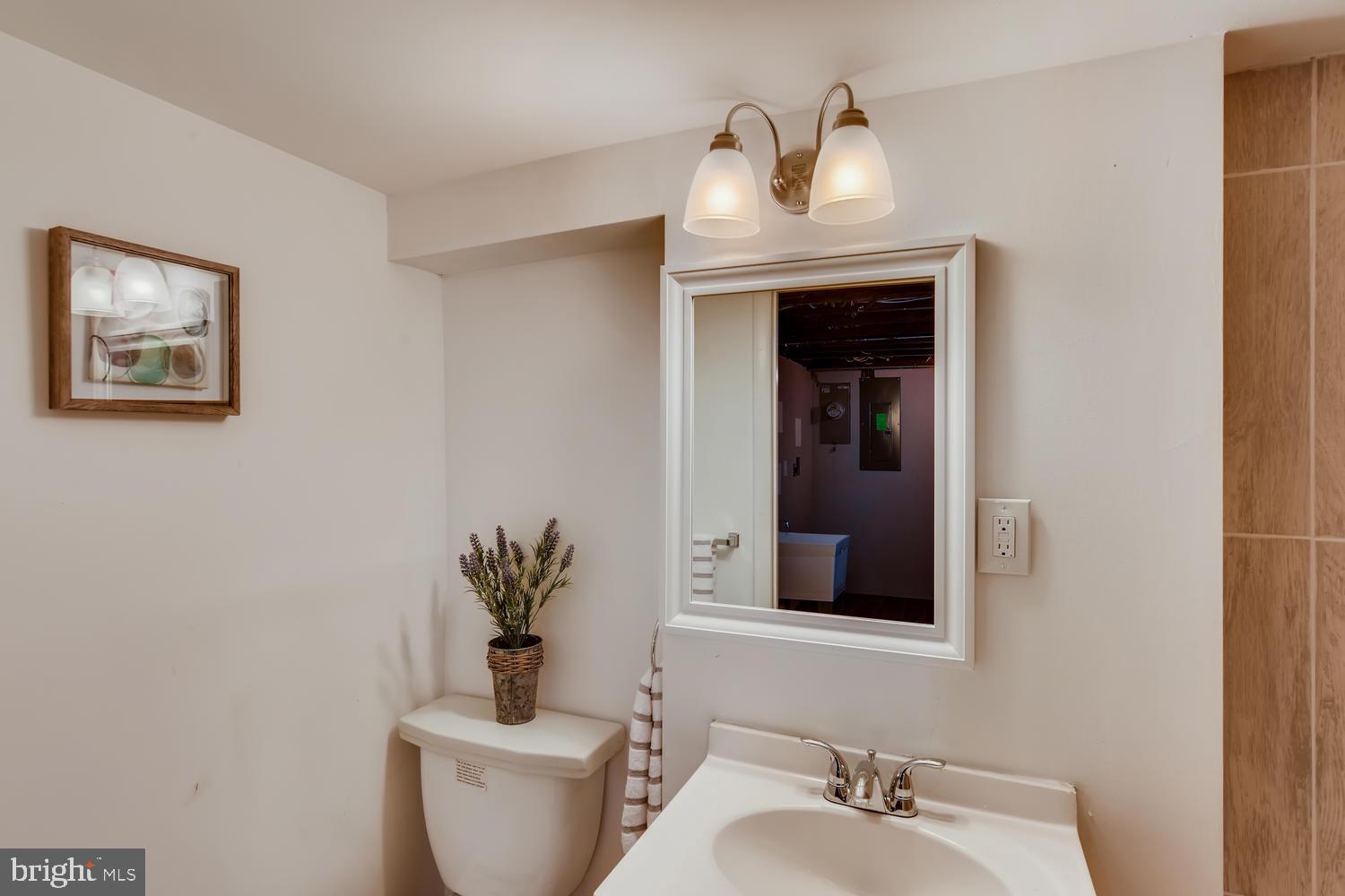 4050 Hillen Road Baltimore, MD 21218 - Photo 22 of 27 Basement Bathroom