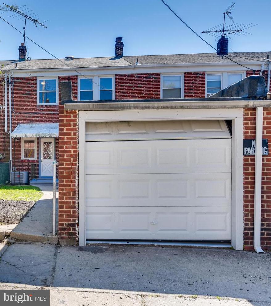 4050 Hillen Road Baltimore, MD 21218 - Photo 27 of 27 Garage