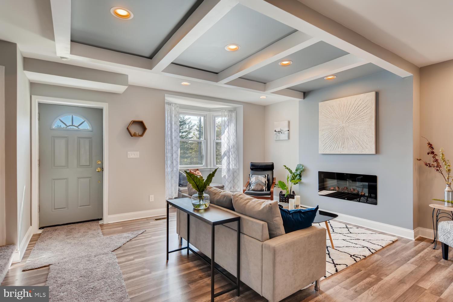 4050 Hillen Road Baltimore, MD 21218 - Photo 4 of 27 Living room with beautiful details