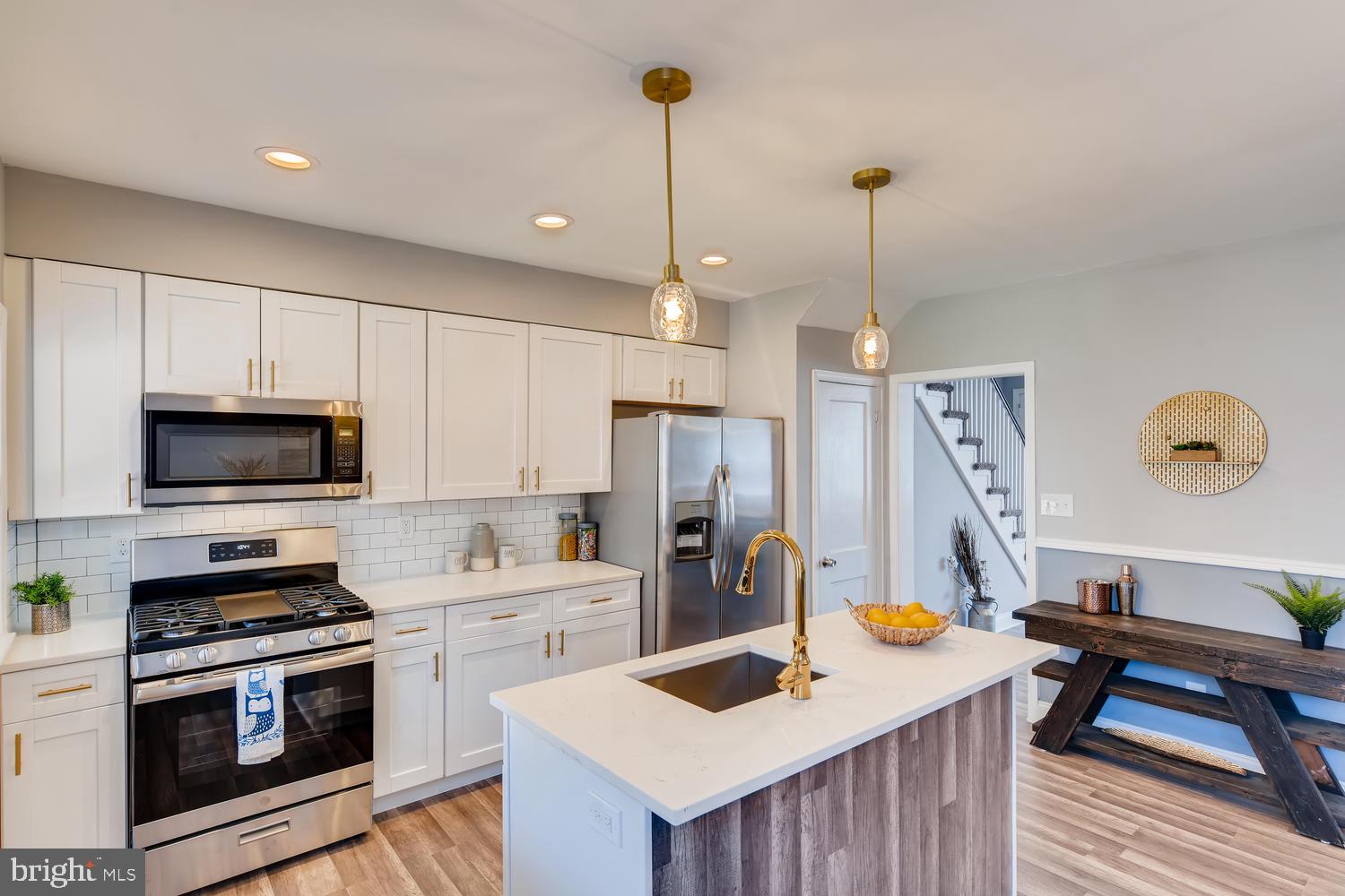 4050 Hillen Road Baltimore, MD 21218 - Photo 10 of 27 Eat in Kitchen-Dining combo